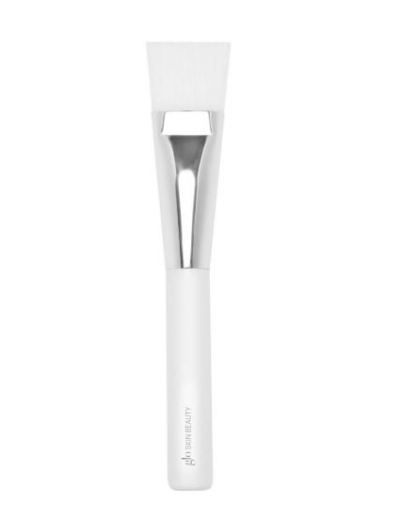 Treatment Room Mask Brush